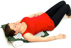 How to use an acupressure mat for neck pain