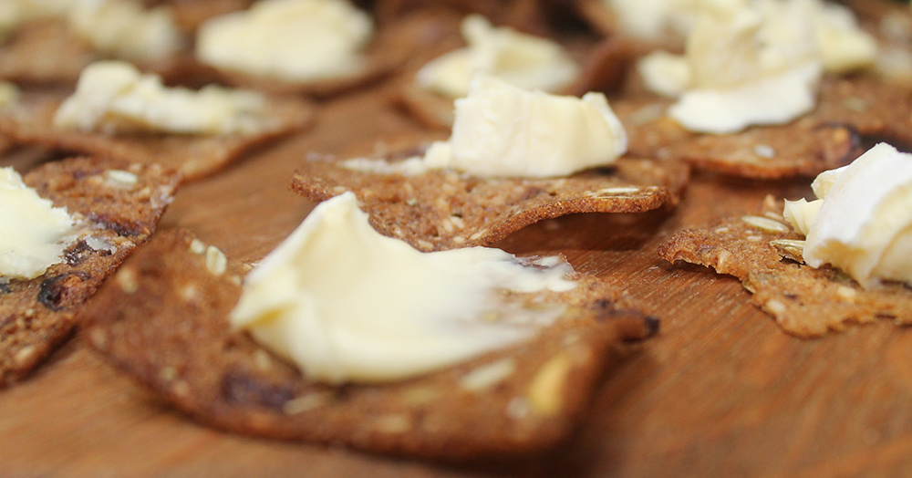 Cheese and Crackers Healthy Late Night Snacks